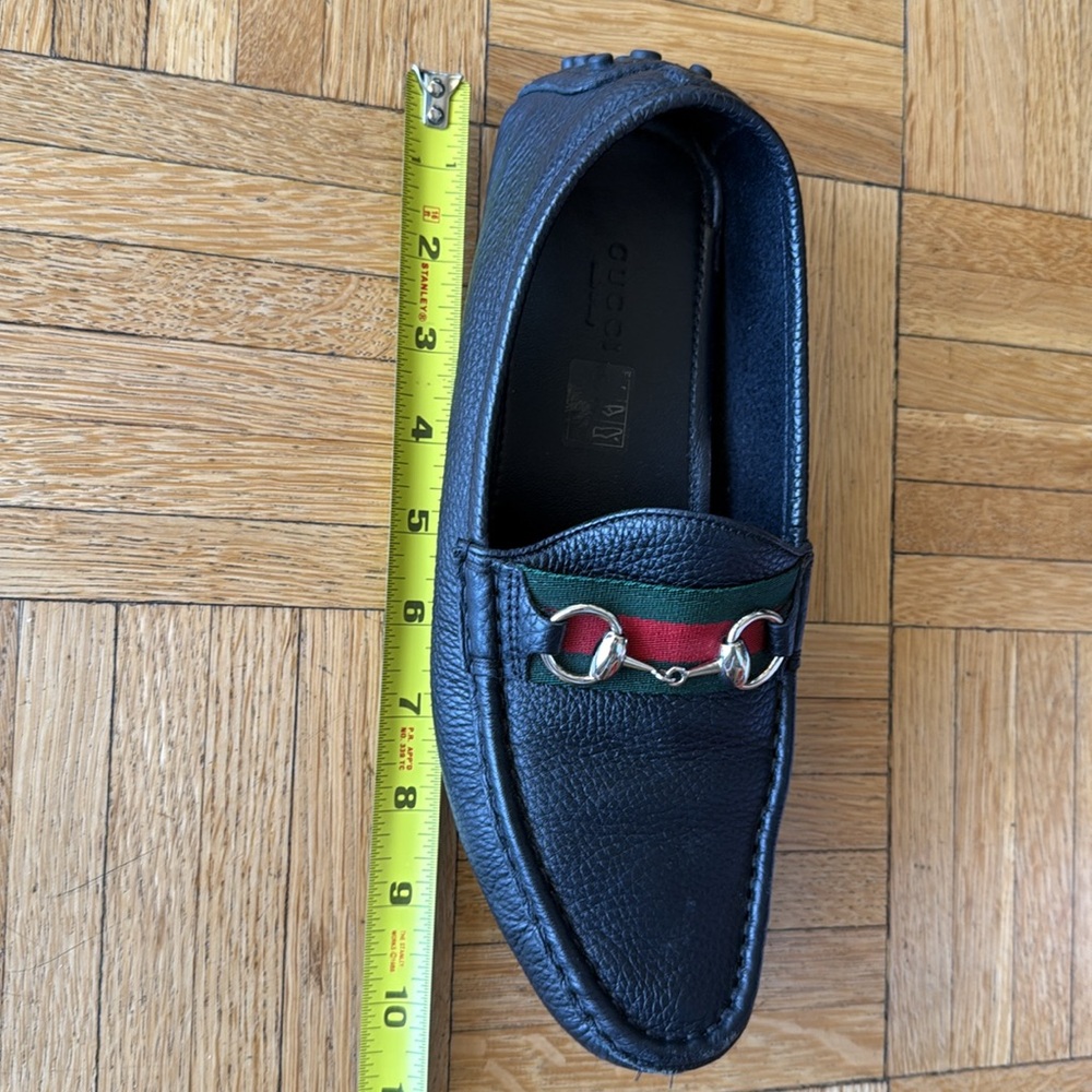GUCCI black leather loafers. - Picture 14 of 15